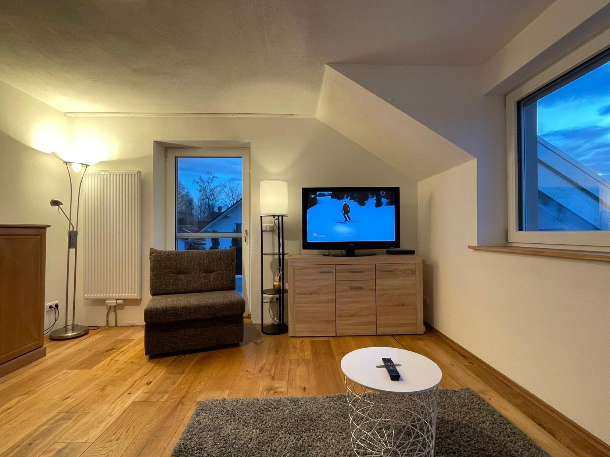 Wohnung Mit Ausblick Im Allgaeu Mit 2 Schlafzimmern Marktoberdorf Ngoại thất bức ảnh